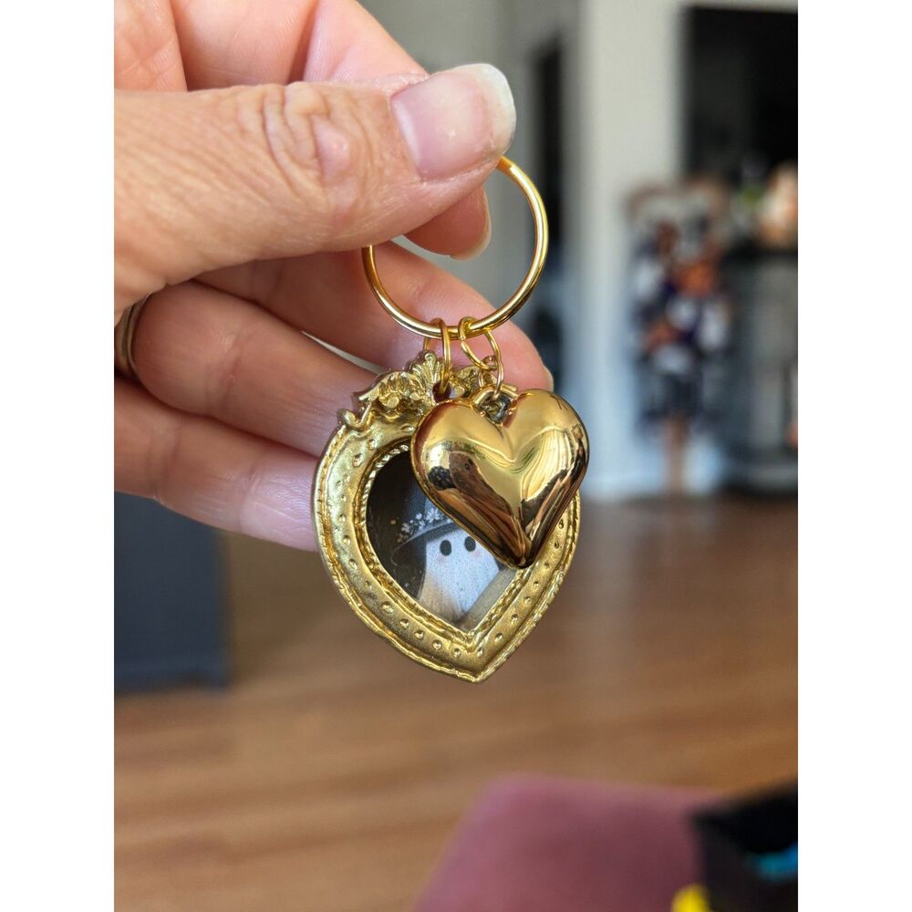 Ghost keychain - Picture 3 of 4